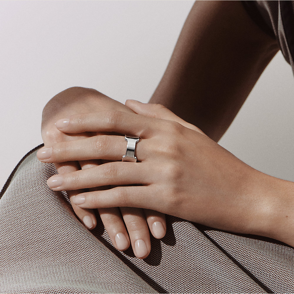 Hermes☆Amazone Hermes Ring Medium Model シルバー パリ発 amazone-hermes-ring-medium-